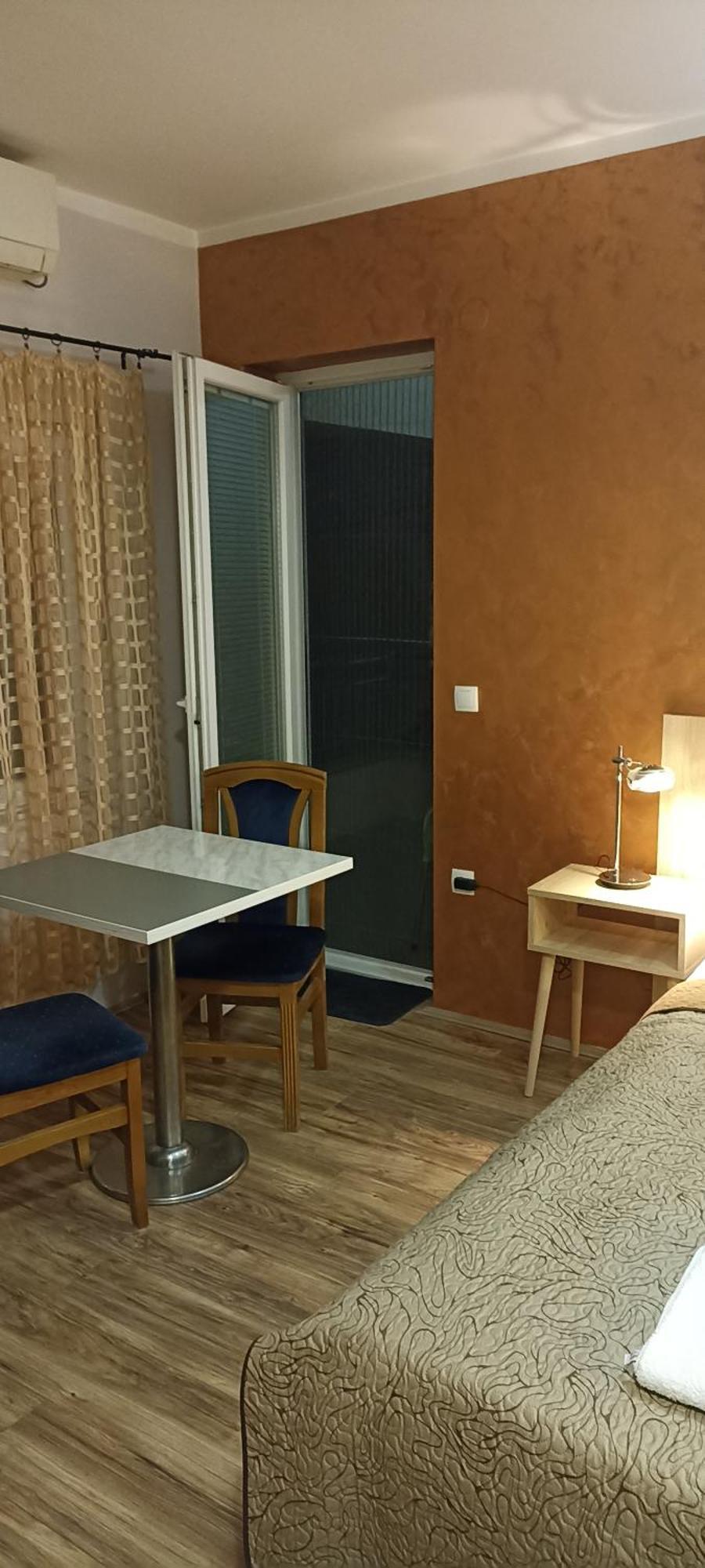 Athos Apartments Nis Bagian luar foto