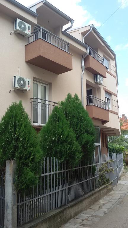 Athos Apartments Nis Bagian luar foto