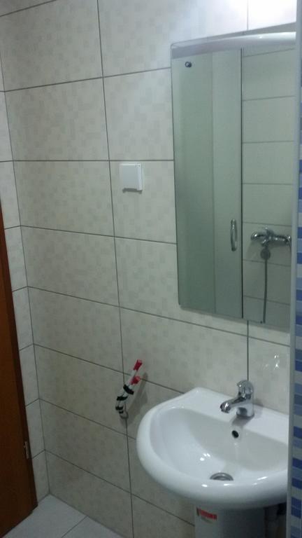 Athos Apartments Nis Bagian luar foto