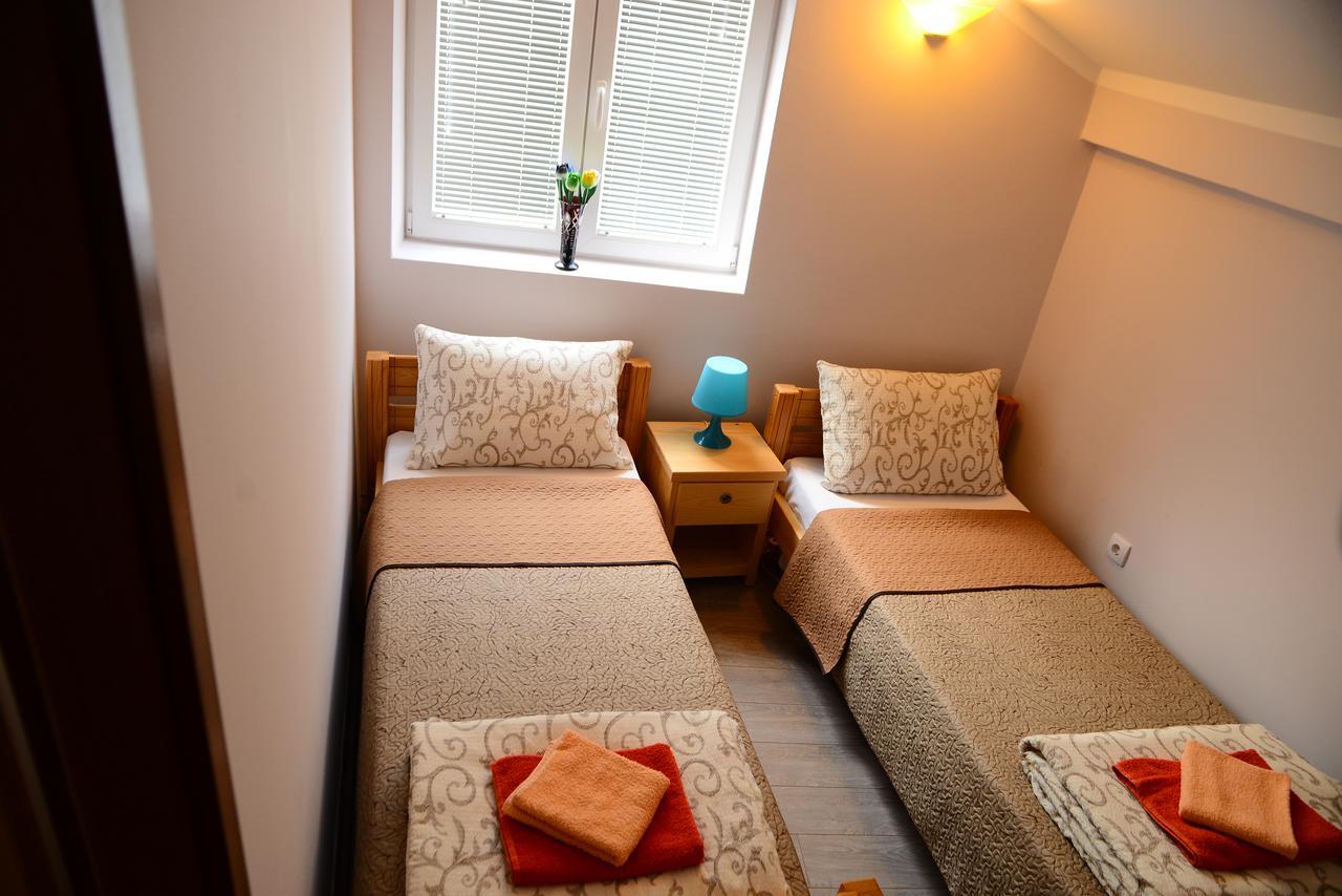 Athos Apartments Nis Bagian luar foto