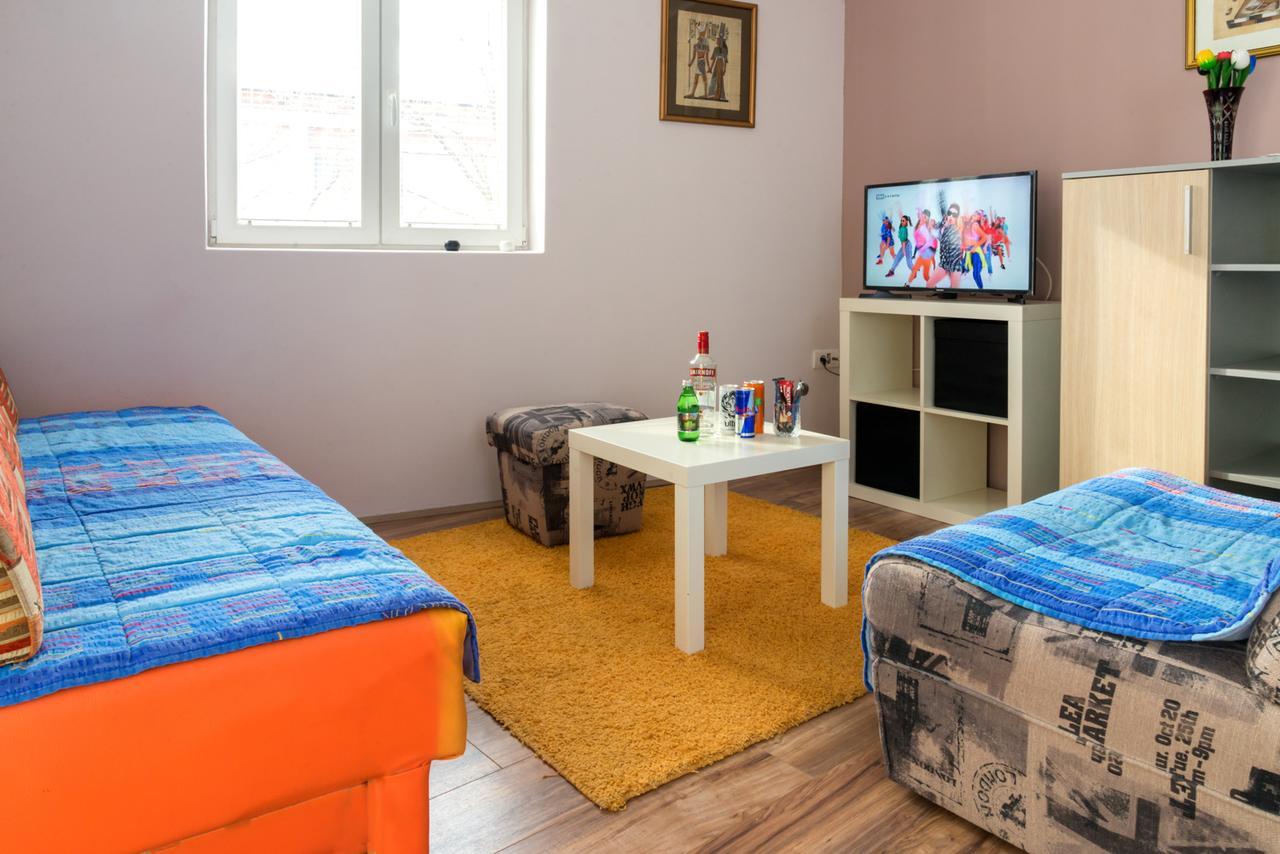 Athos Apartments Nis Bagian luar foto