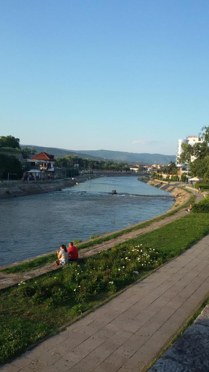 Athos Apartments Nis Bagian luar foto